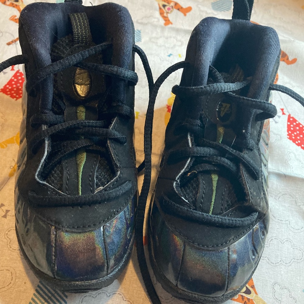 CUTE UNISEX NIKE SHOES 🖤